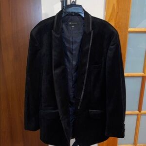 Elegant Black Velvet Blazer